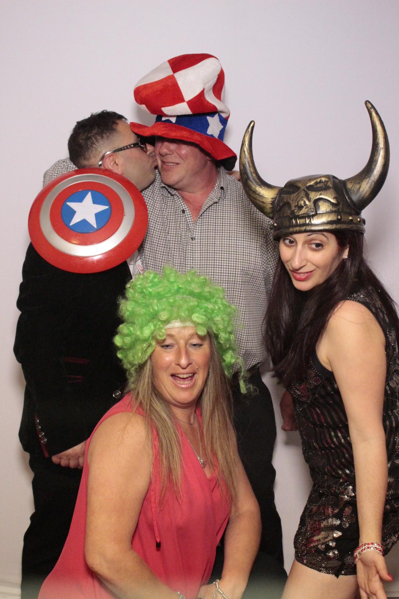 Danielle’s 40th birthday | View more photos from the event at gallery.myphotoboothexperience.co.uk/u/MyPhotoBoothExperienceLtd/Danielle’s-40th-birthday